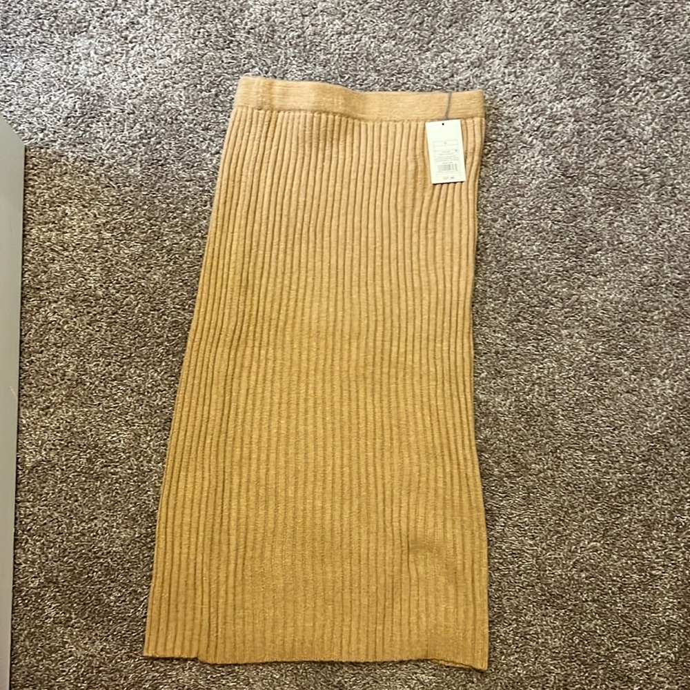 Ribbed Sweater Skirt